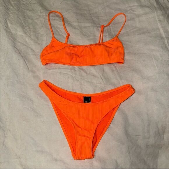 Triangl Nikita Coral Rib Bikini Set - size xs - Picture 2 of 8